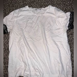 Zara women’s size Small white t-shirt with black details